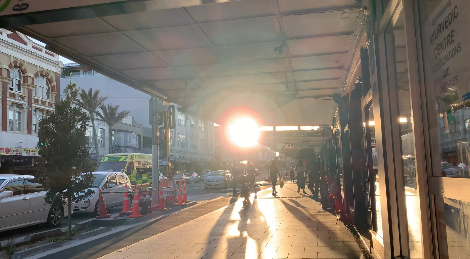K Road bathed in afternoon sunlight